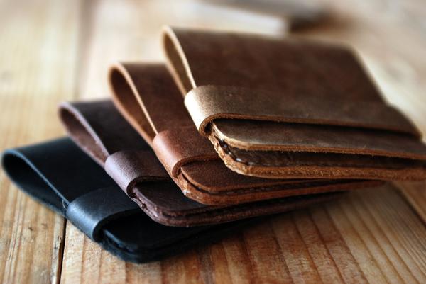 the handmade reddish brown slim leather wallet 4